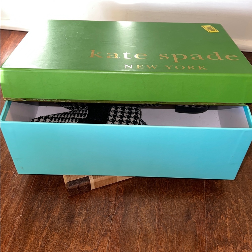 Kate Spade Black and White Karen Slippers Sz 8 1/2 - Picture 11 of 11